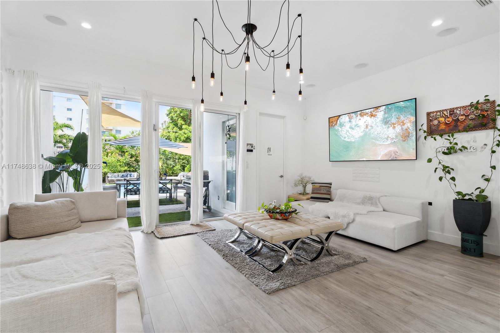 3575 SW 23rd St #3575 Miami, FL 33145