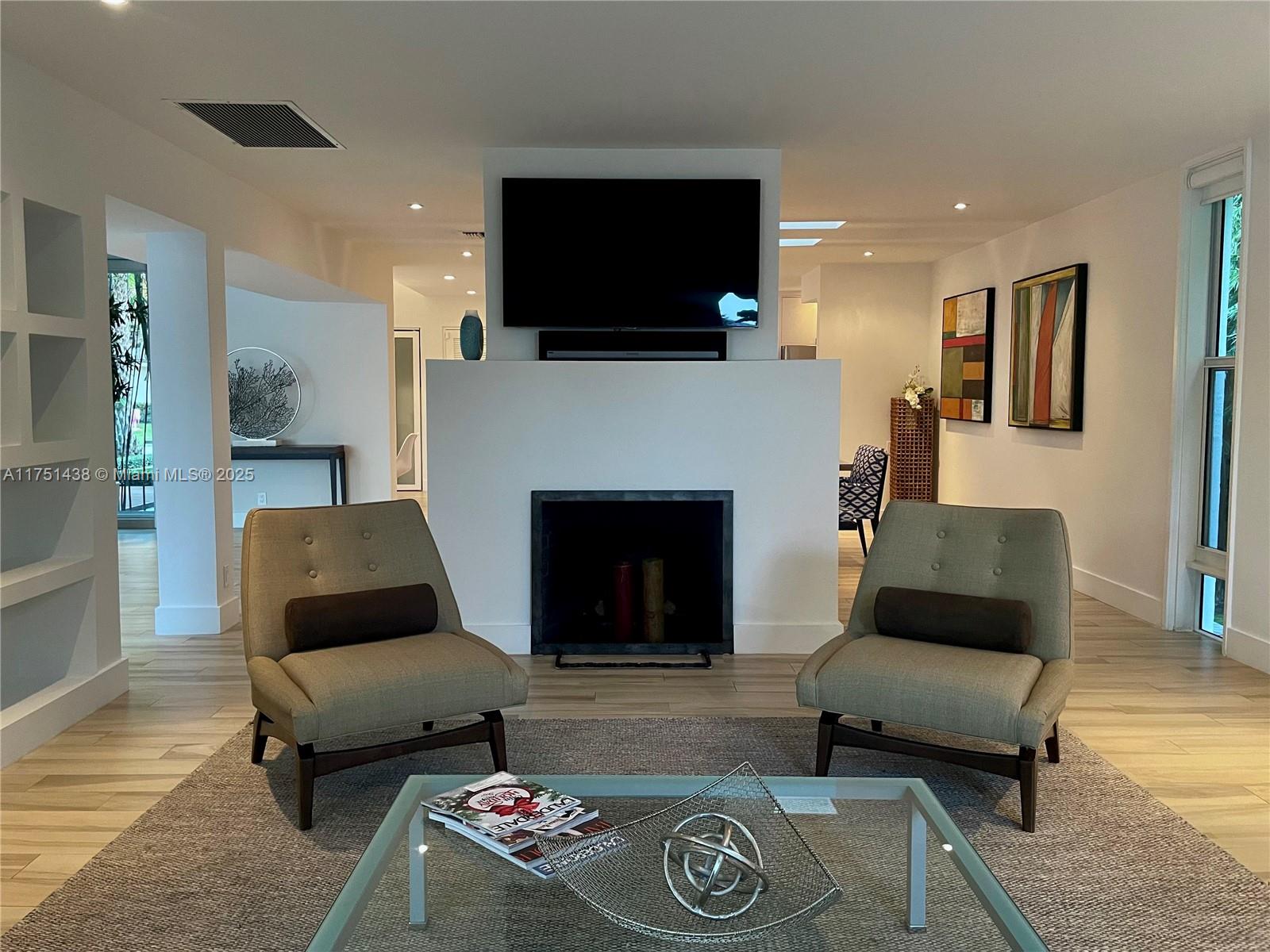 1701 SE 11th St Fort Lauderdale, FL 33316