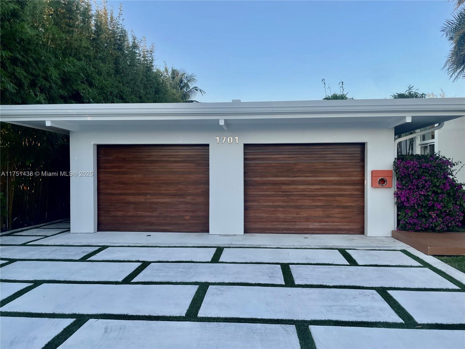 1701 SE 11th St Fort Lauderdale, FL 33316