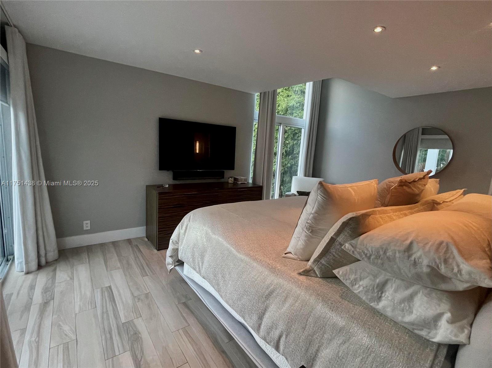 1701 SE 11th St Fort Lauderdale, FL 33316