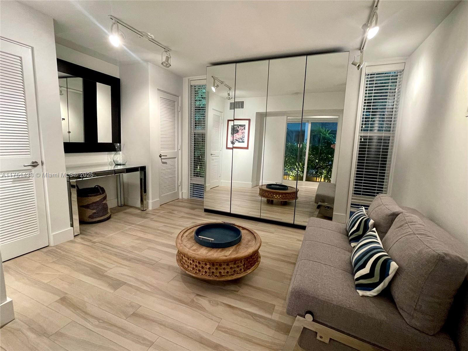 1701 SE 11th St Fort Lauderdale, FL 33316