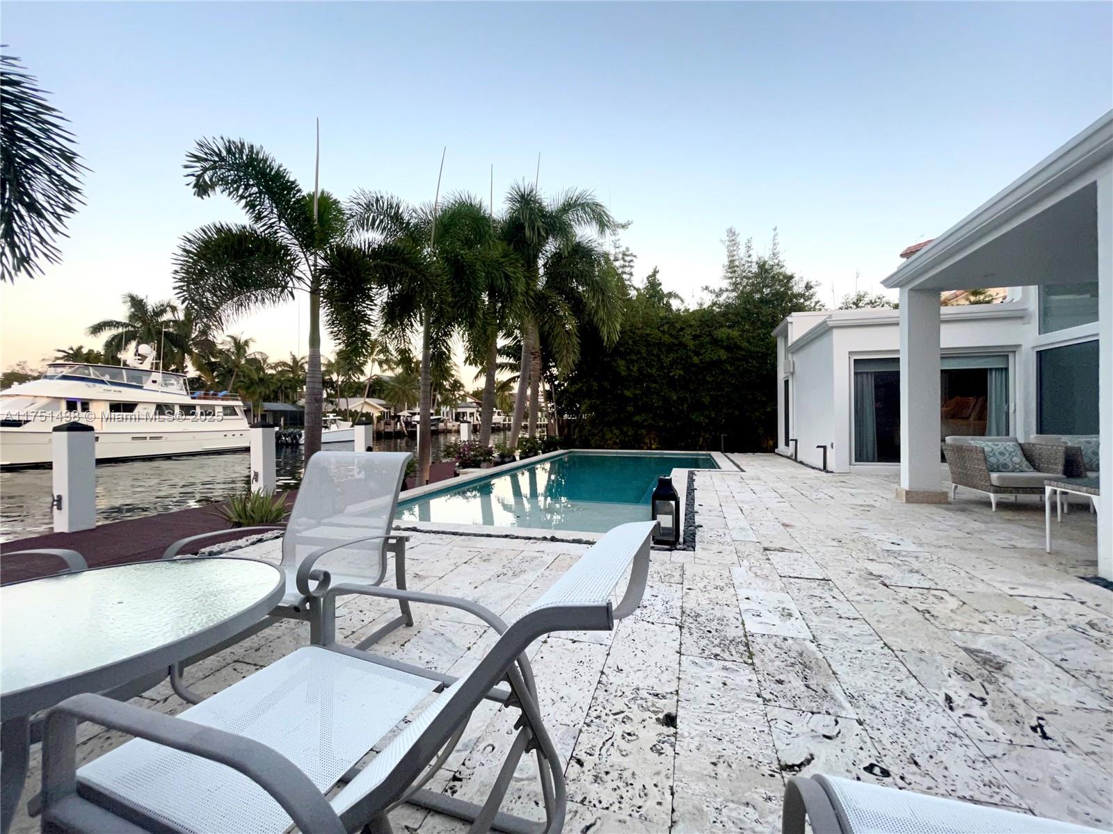 1701 SE 11th St Fort Lauderdale, FL 33316