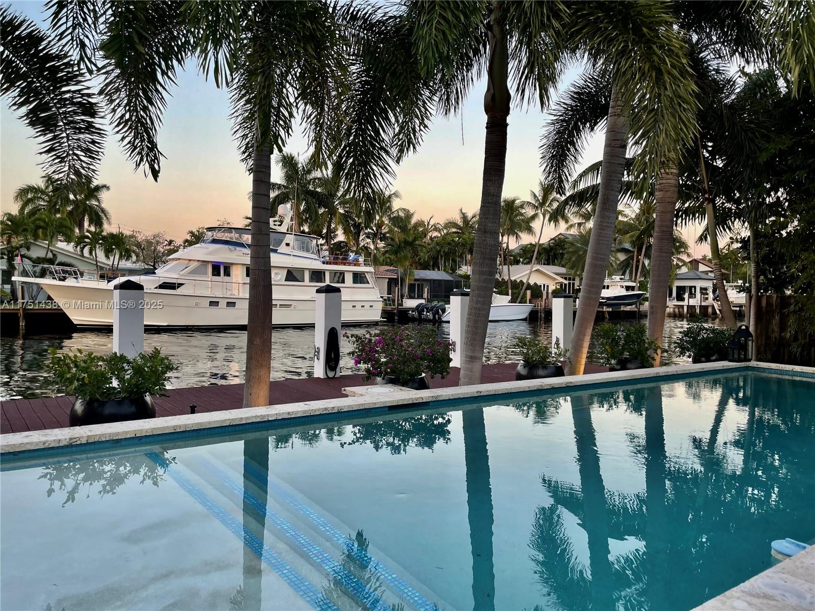 1701 SE 11th St Fort Lauderdale, FL 33316