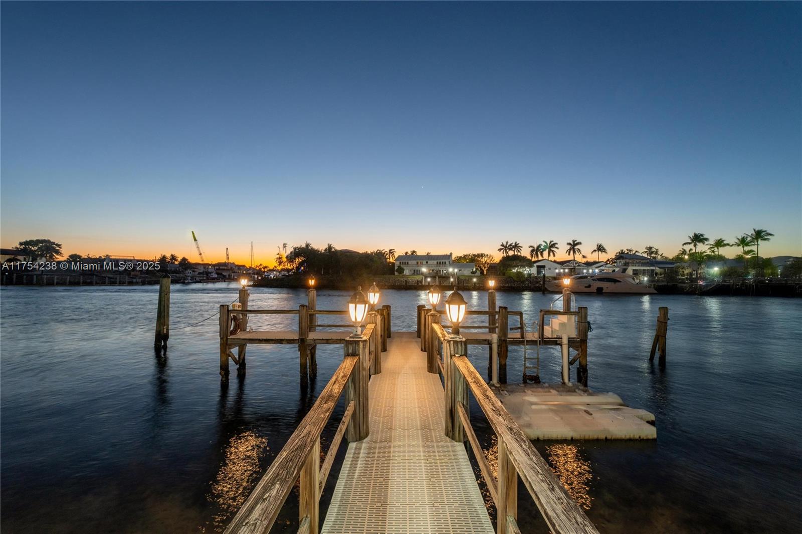 1091 Hillsboro Mile Hillsboro Beach, FL 33062