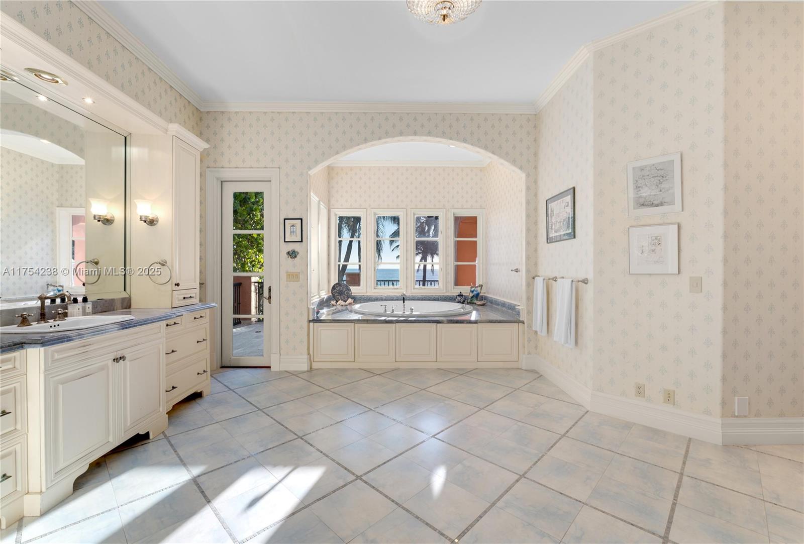 1091 Hillsboro Mile Hillsboro Beach, FL 33062