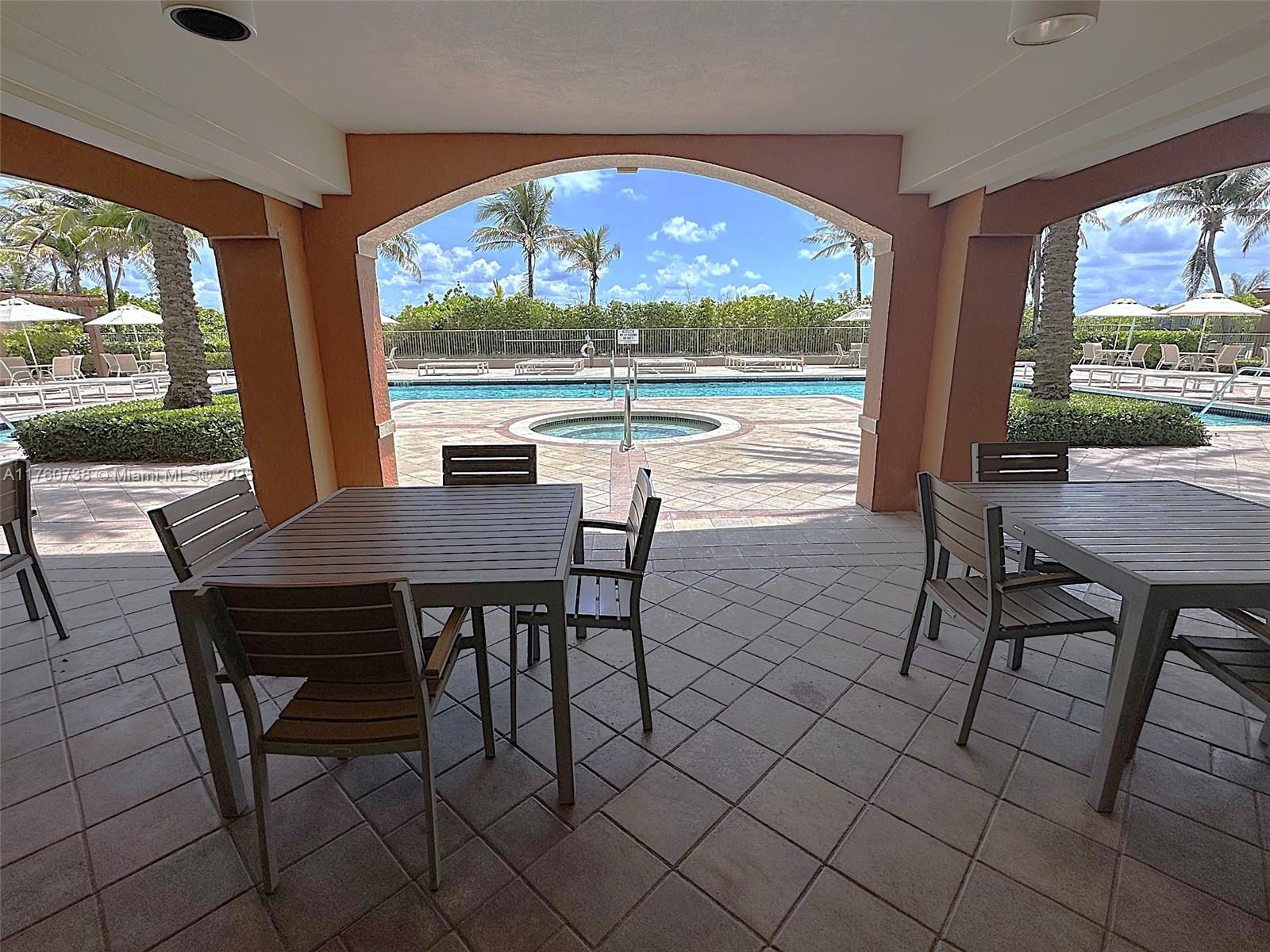 image 2080 Ocean Drive31
