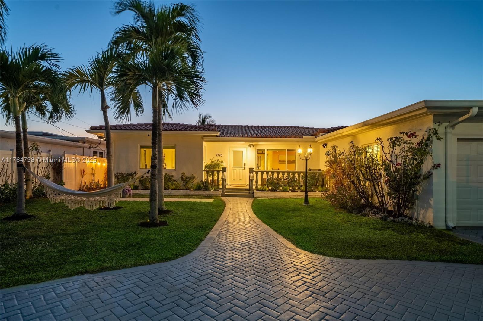 7770 Hawthorne Ave Miami Beach, FL 33141