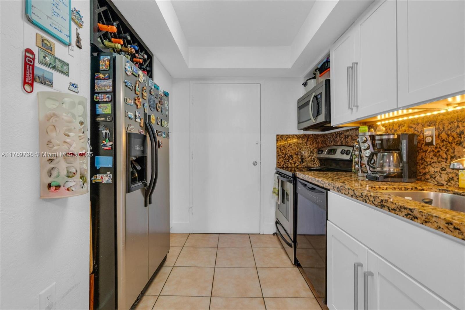 18011 Biscayne Blvd #302,Aventura, FL 33160