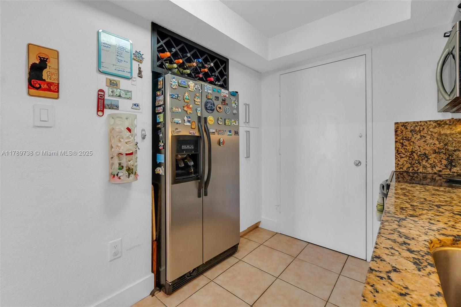 18011 Biscayne Blvd #302,Aventura, FL 33160