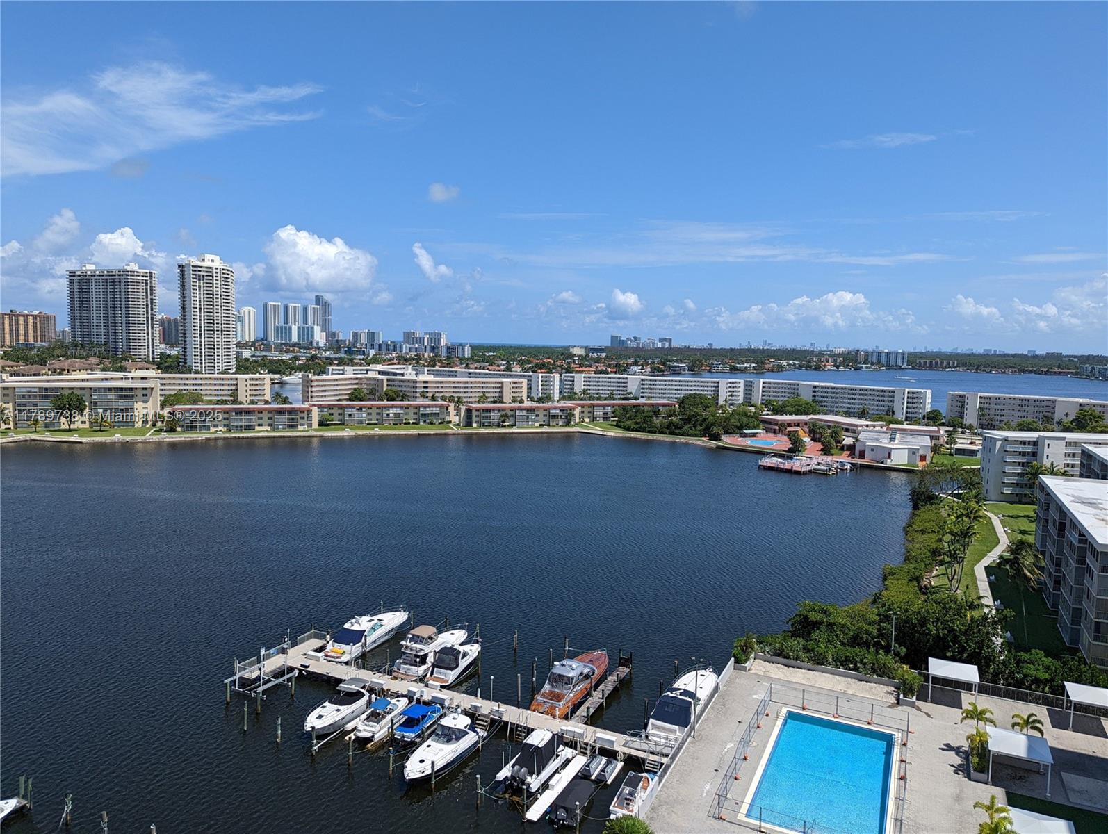 18011 Biscayne Blvd #302,Aventura, FL 33160