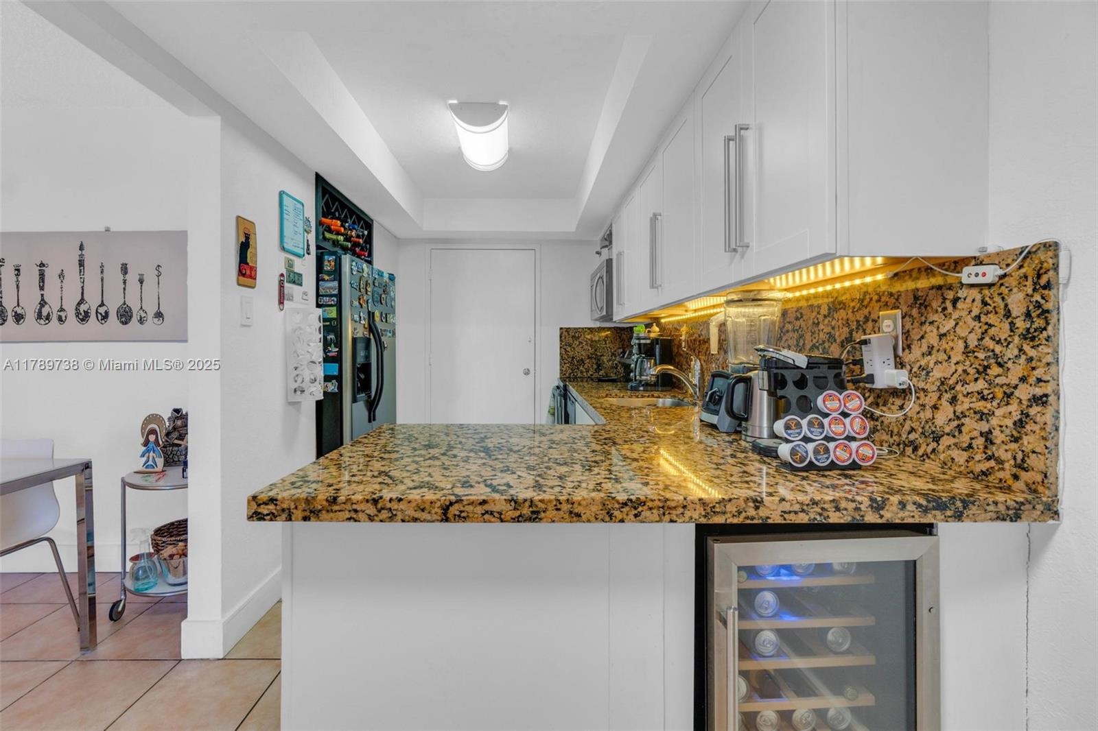 18011 Biscayne Blvd #302,Aventura, FL 33160