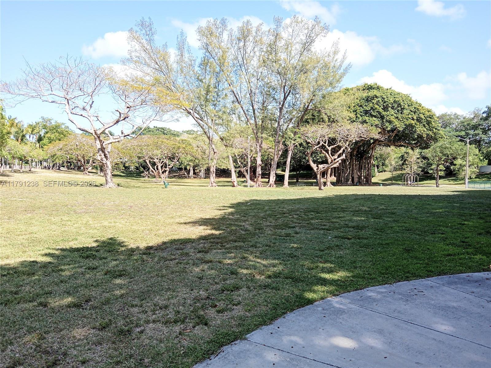 4187 S Le Jeune Rd Miami, FL 33133