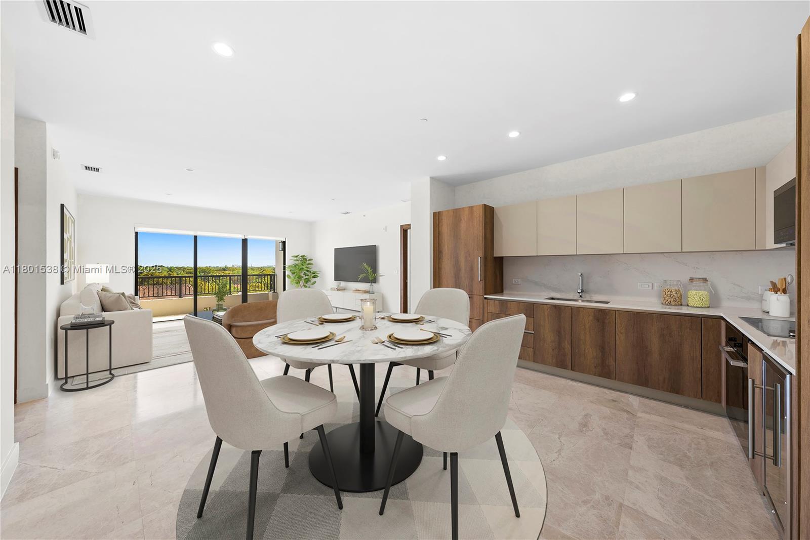 701 Valencia Ave #404 Coral Gables, FL 33134