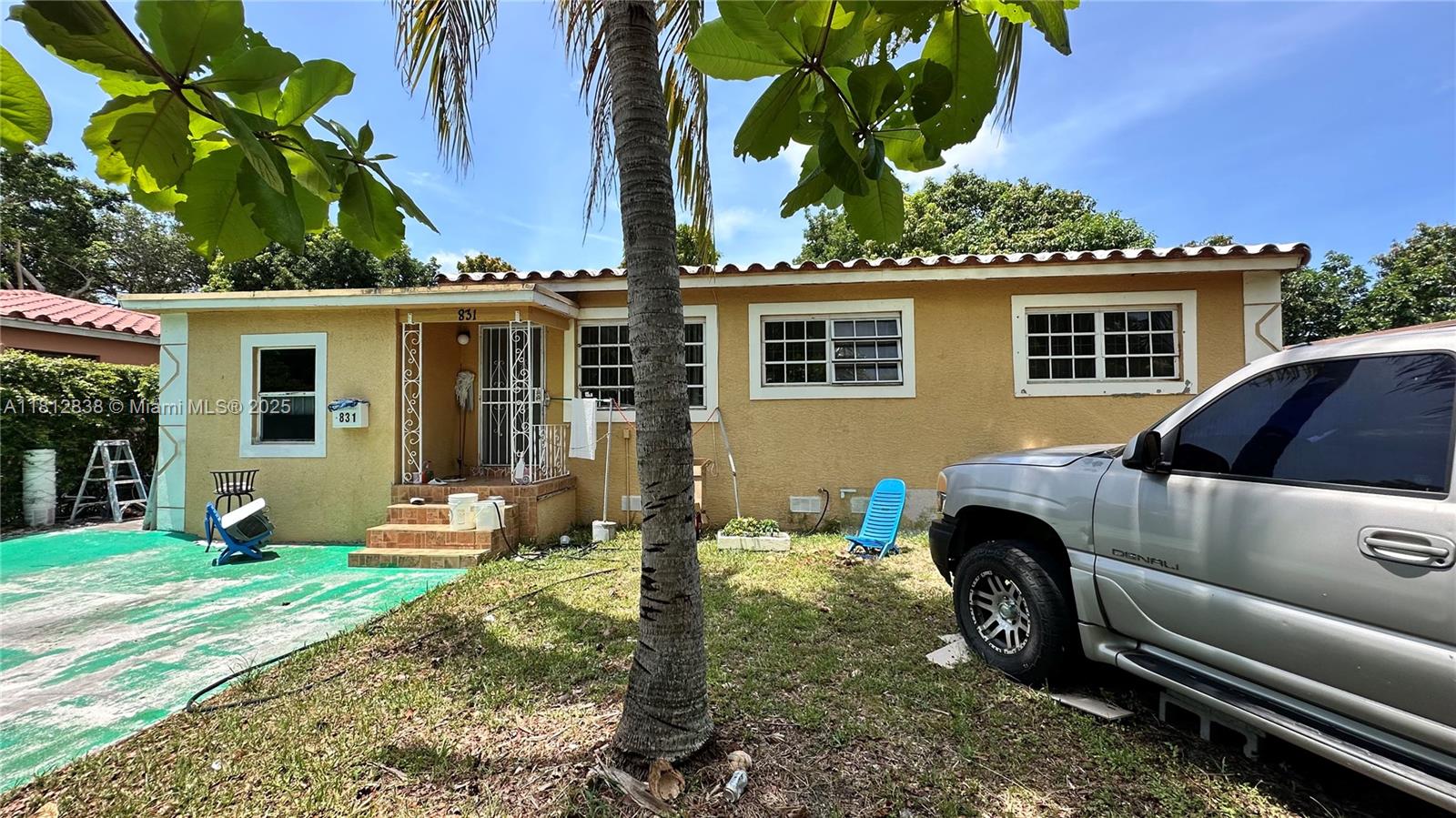 831 NE 157th Ter,North Miami Beach, FL 33162