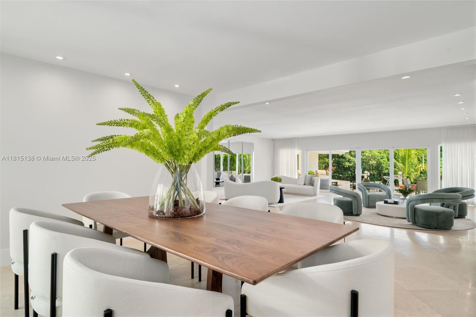 7155 Los Pinos Blvd Coral Gables, FL 33143