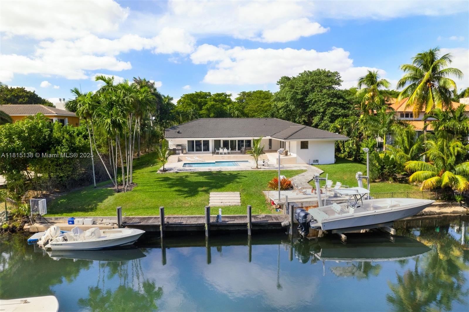 7155 Los Pinos Blvd Coral Gables, FL 33143