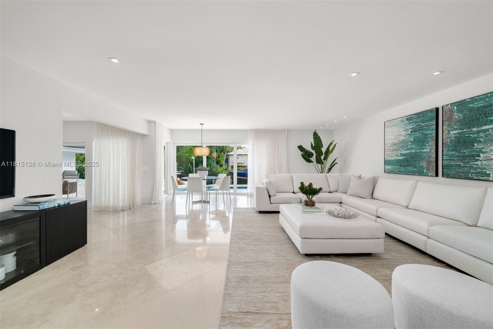 7155 Los Pinos Blvd Coral Gables, FL 33143