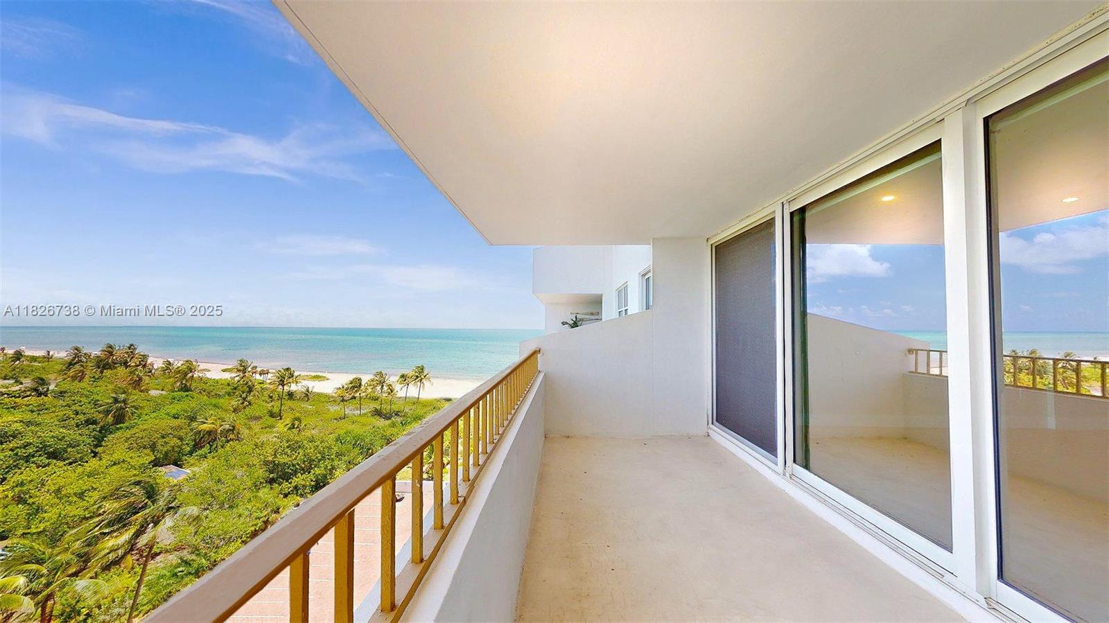 177 Ocean Ln Dr #906