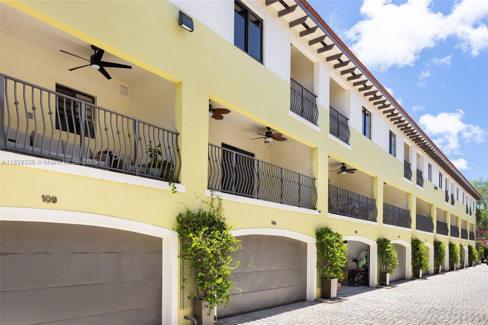 3204 Bird Ave #108 Coconut Grove, FL 33133