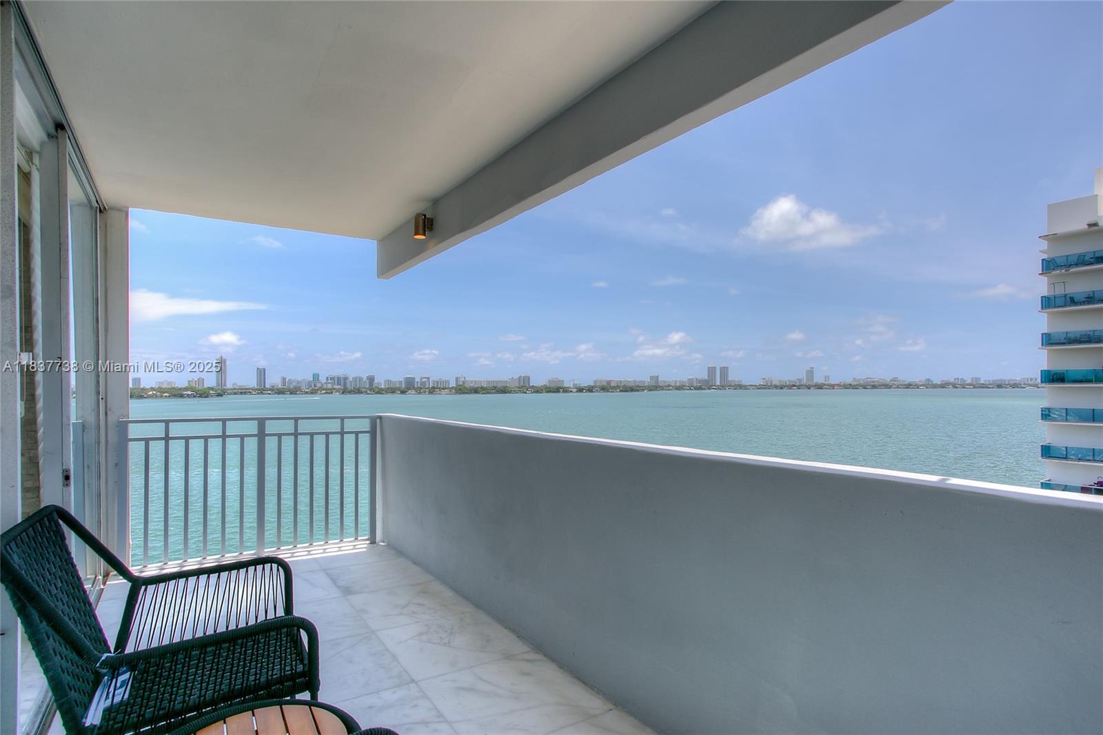 image CARIBBEAN TOWERS12