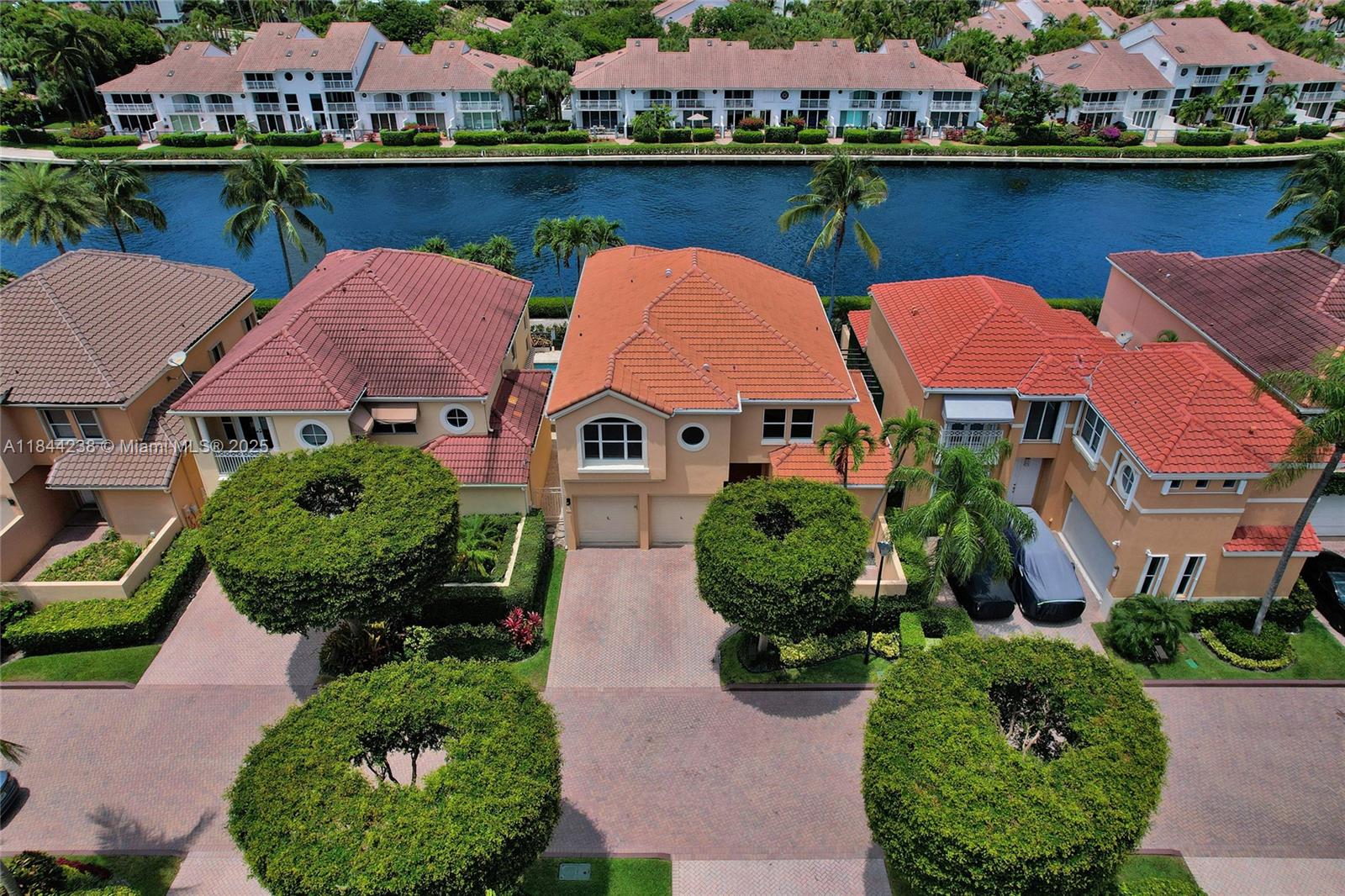 3757 Ne 208th Ter Aventura, FL 33180