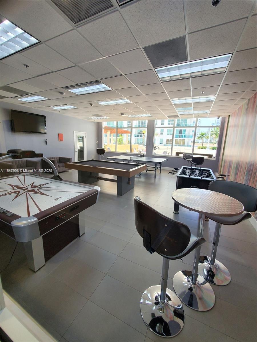 image The Club At Brickell15