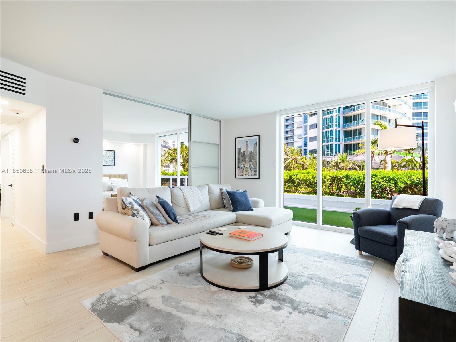 image Harbour House11