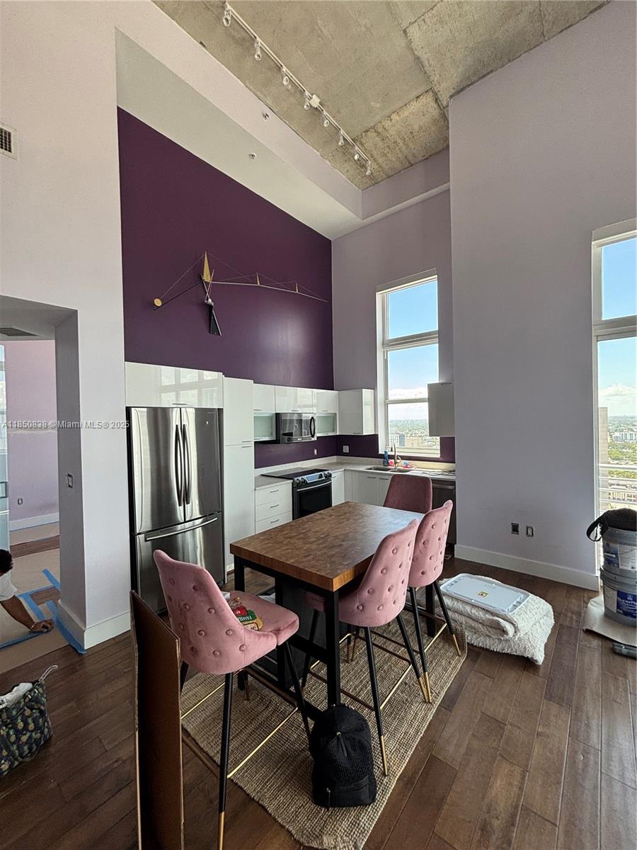 133 NE 2nd Ave #3513