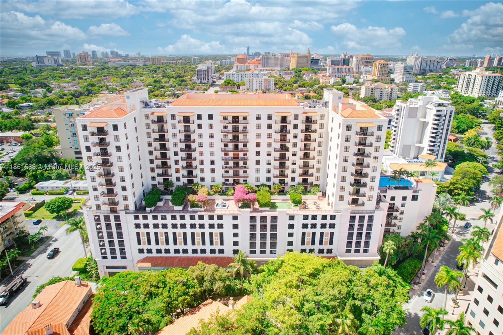 888 S Douglas Rd #302