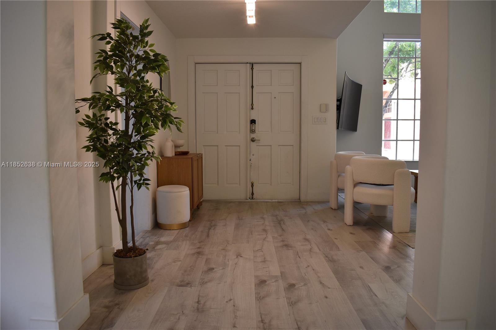 5189 NW 108th Path Doral, FL 33178