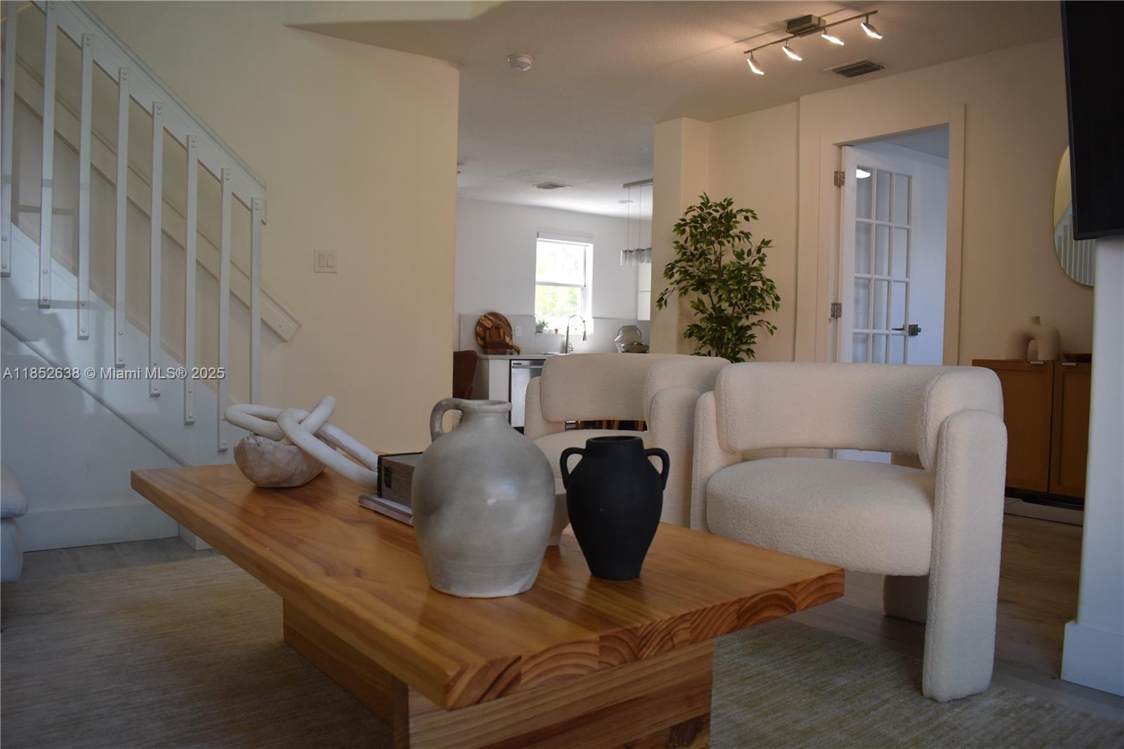 5189 NW 108th Path Doral, FL 33178