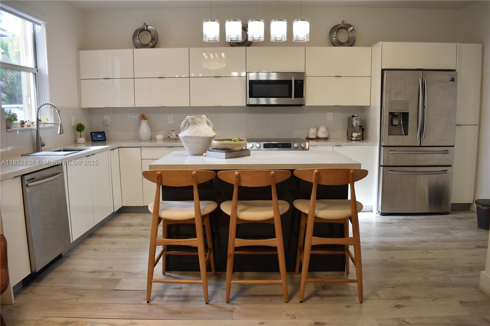 5189 NW 108th Path Doral, FL 33178