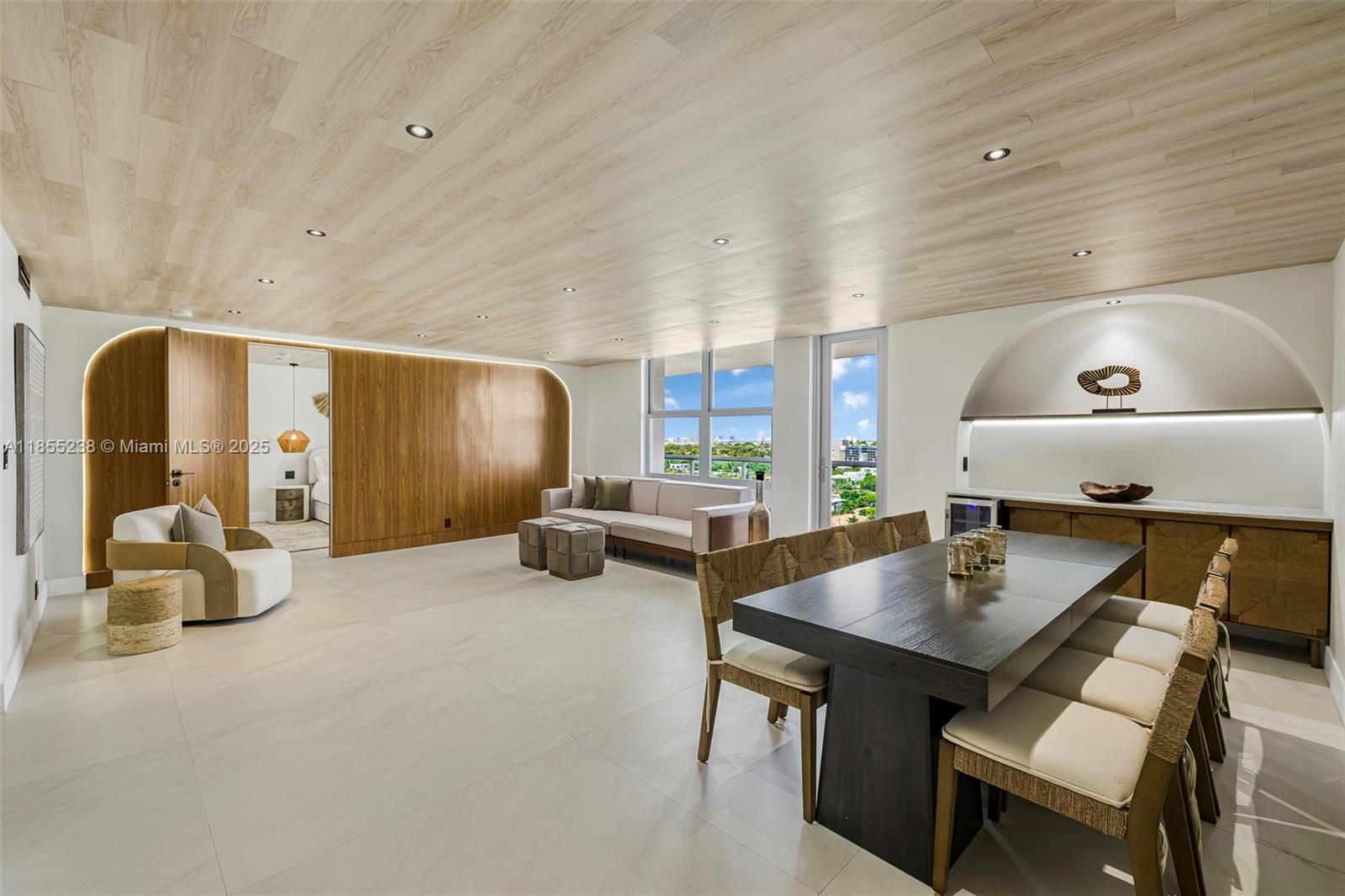 9511 Collins Ave #1209