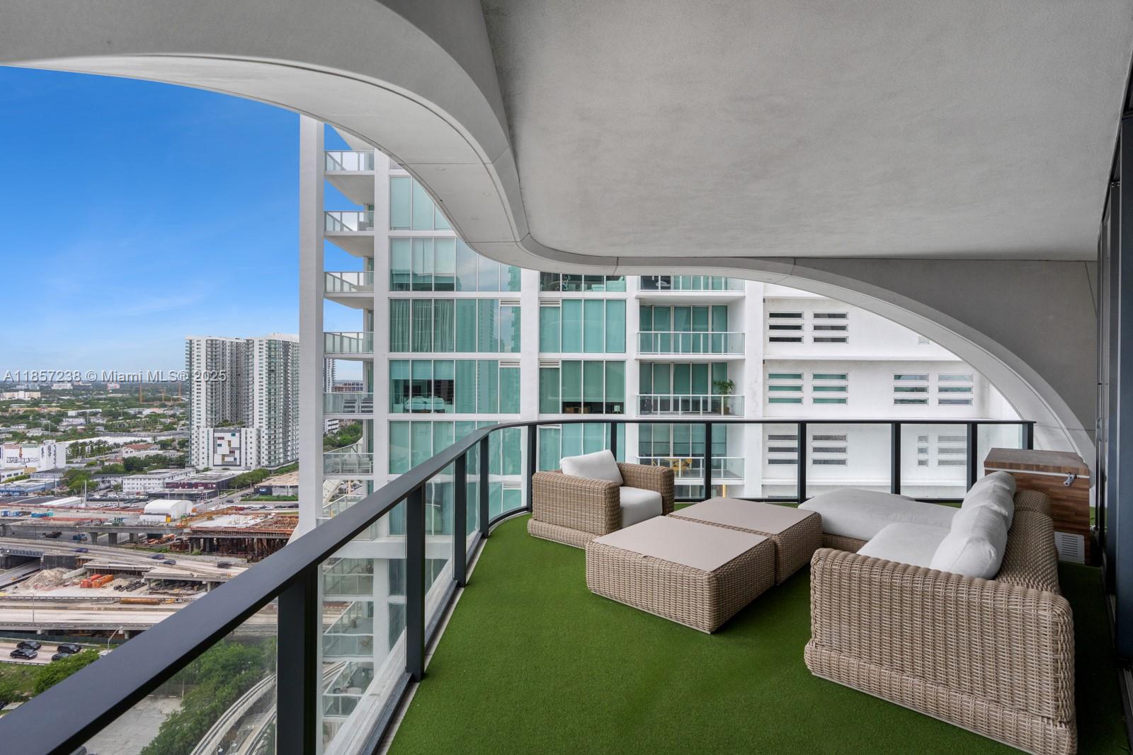 image One Thousand Museum Condo34