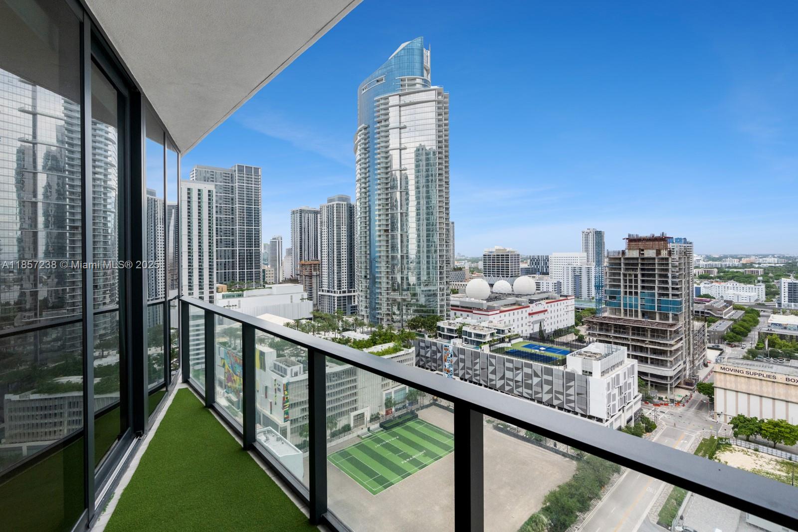 image One Thousand Museum Condo35