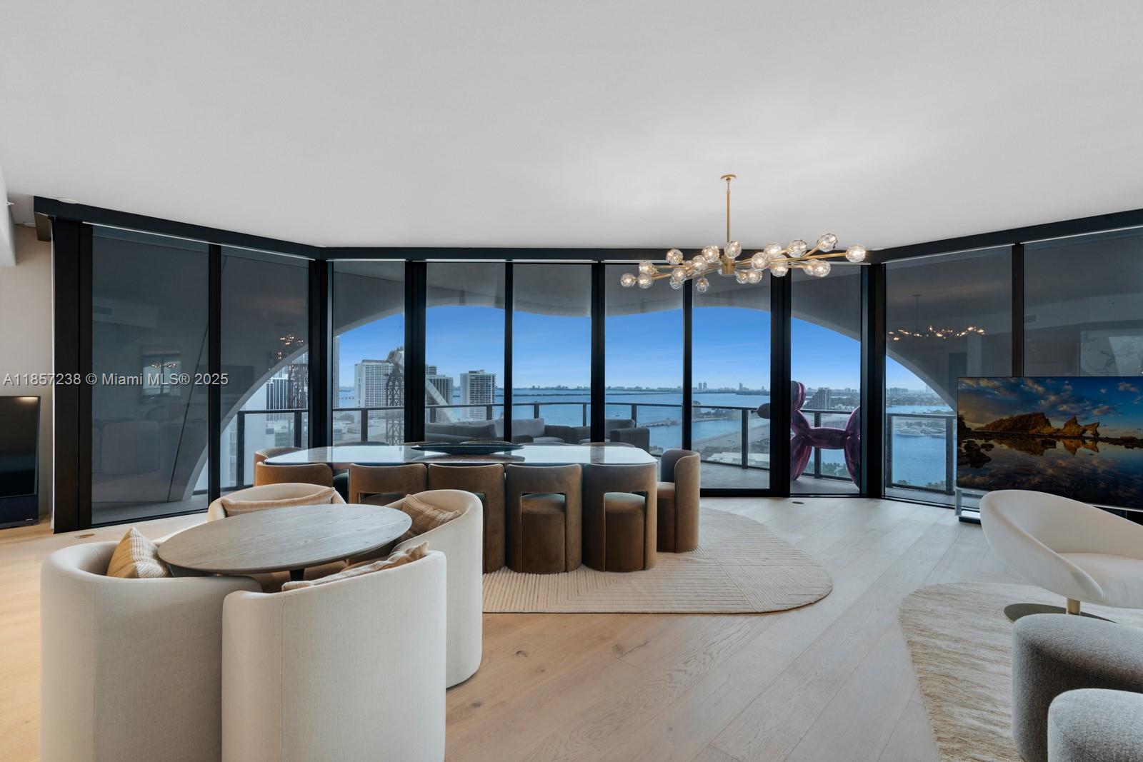 image One Thousand Museum Condo6
