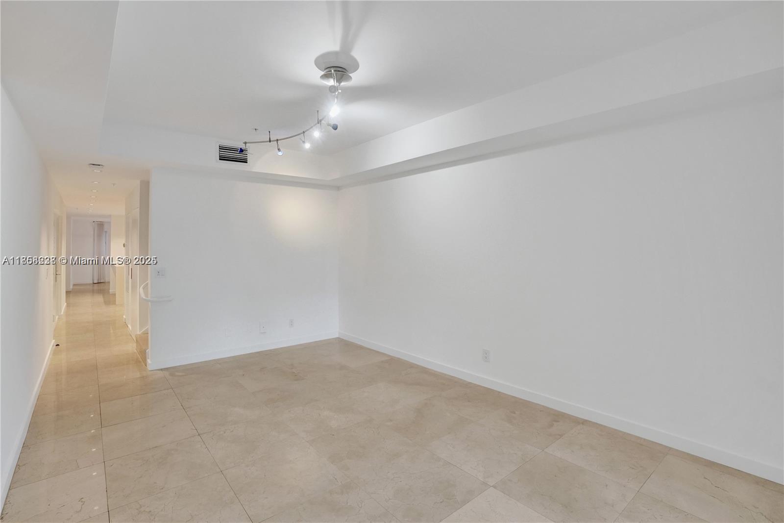 1415 Sunset Harbour Dr #202 Miami Beach, FL 33139