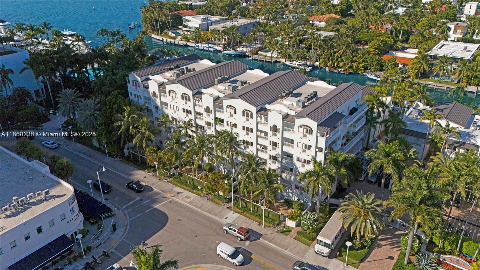 1415 Sunset Harbour Dr #202 Miami Beach, FL 33139
