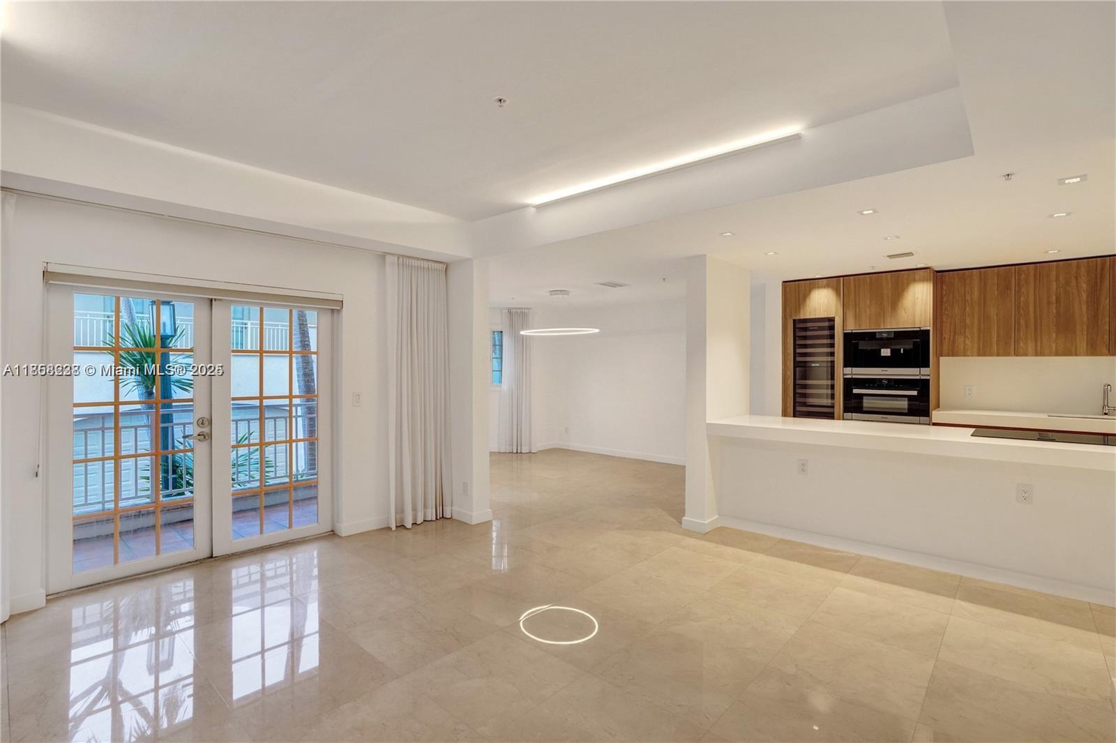 1415 Sunset Harbour Dr #202 Miami Beach, FL 33139