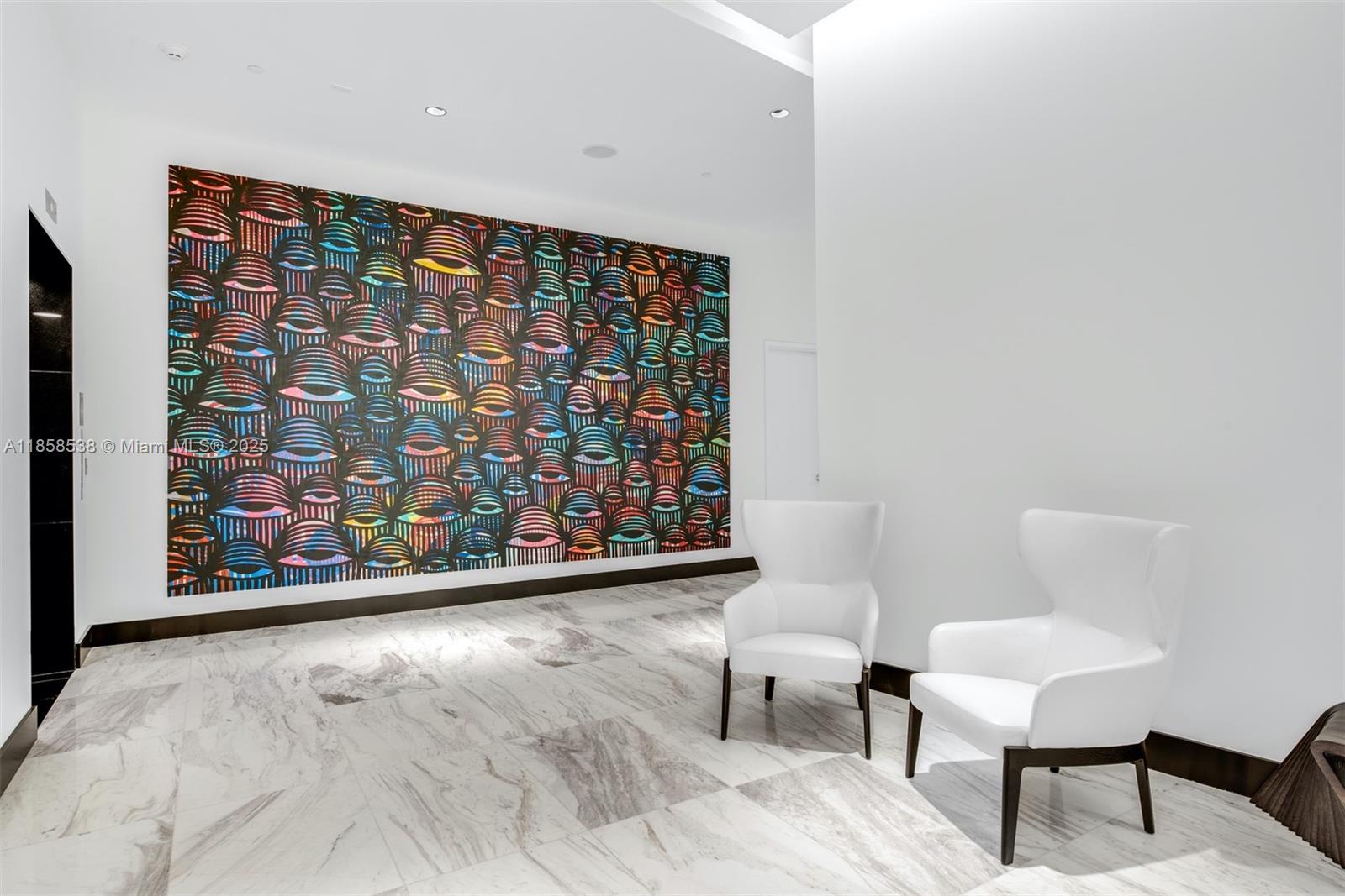 image Paramount Miami Worldcent53