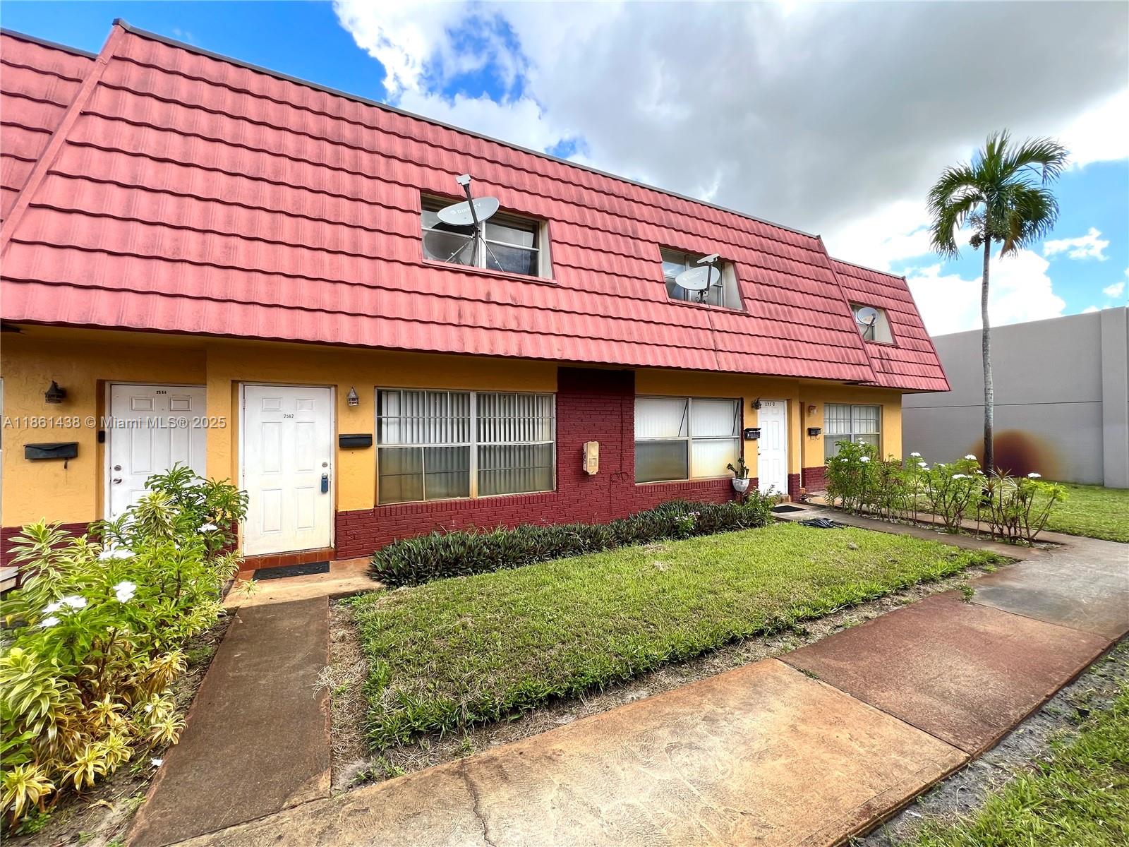 2562 NW 52nd Ave #B18