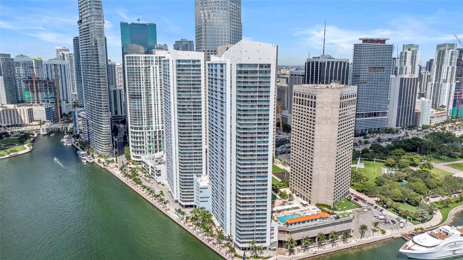 325 S Biscayne Blvd #1918