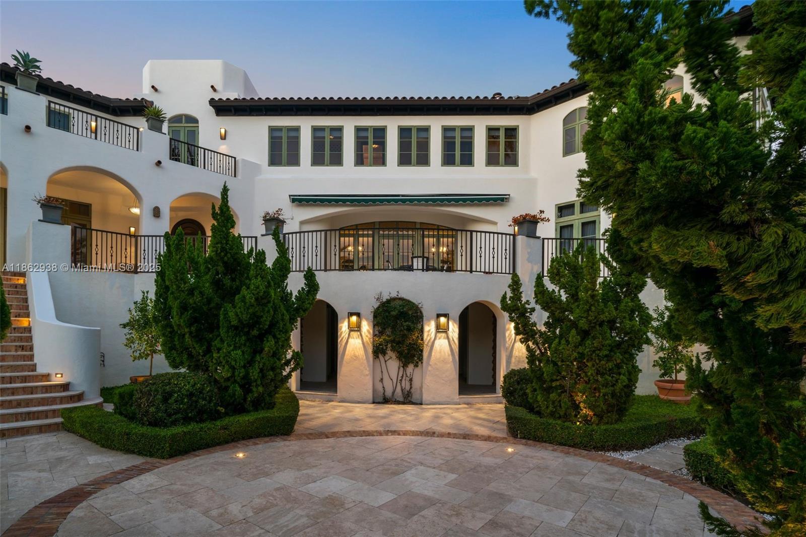 3305 S Moorings Way Miami, FL 33133 3305 S Moorings Way Miami, FL 33133