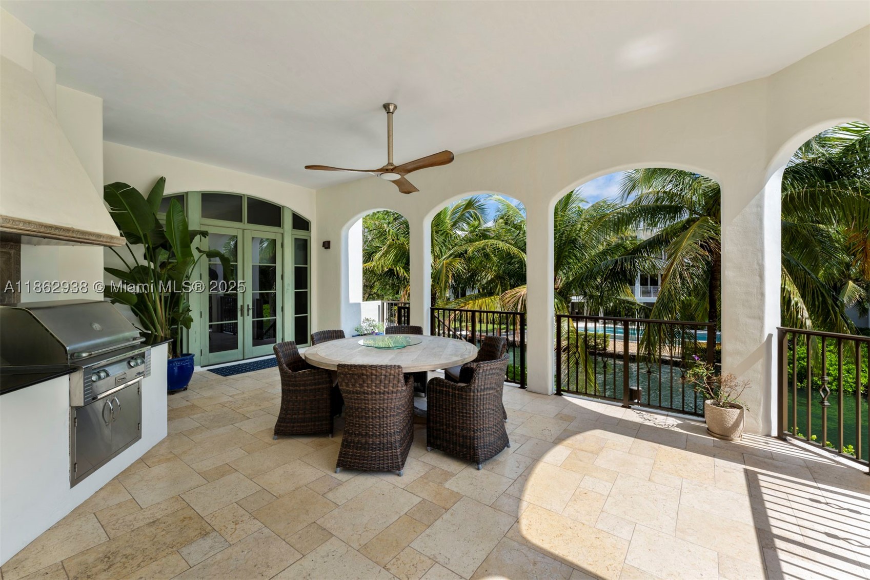 3305 S Moorings Way Miami, FL 33133
