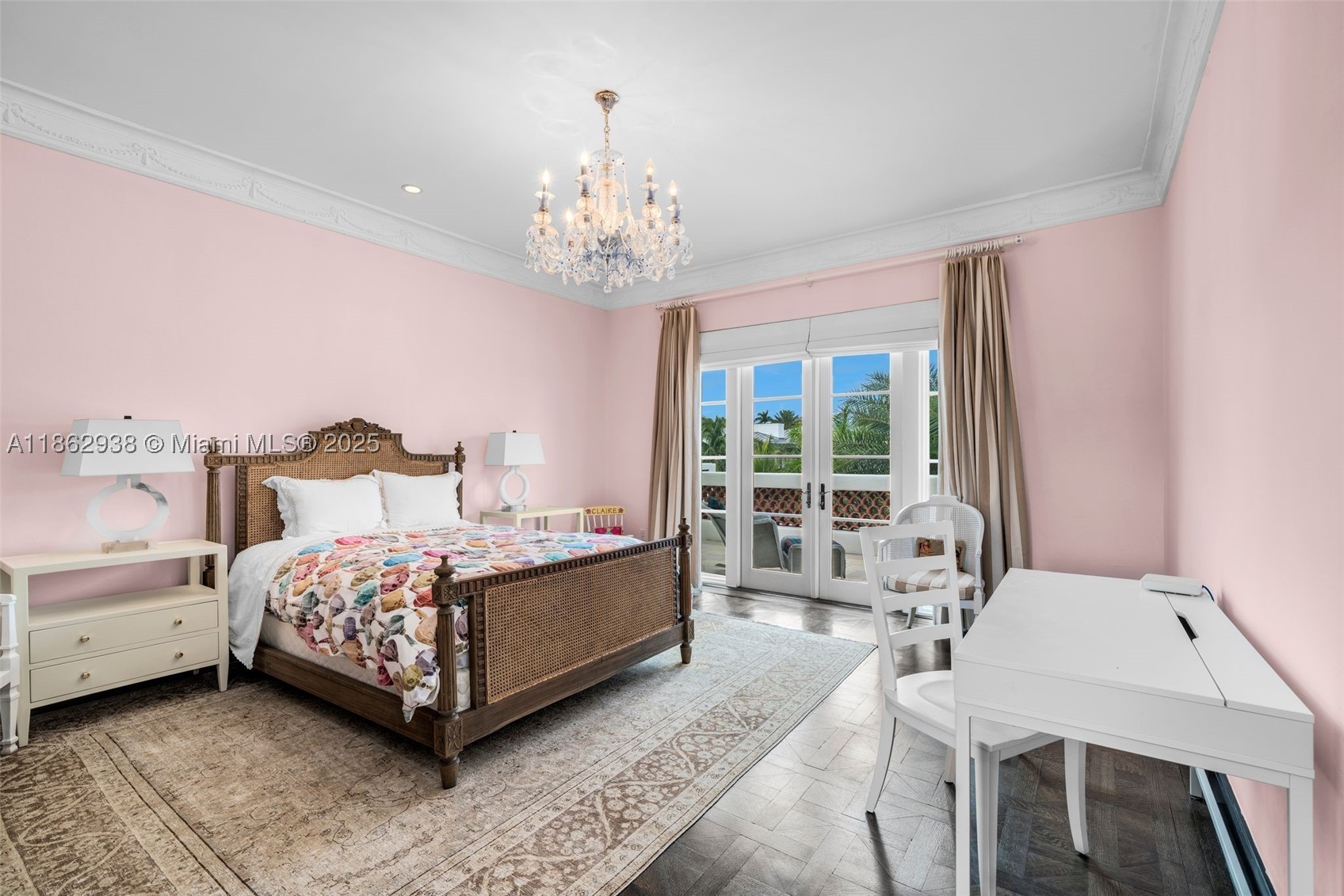 3305 S Moorings Way Miami, FL 33133