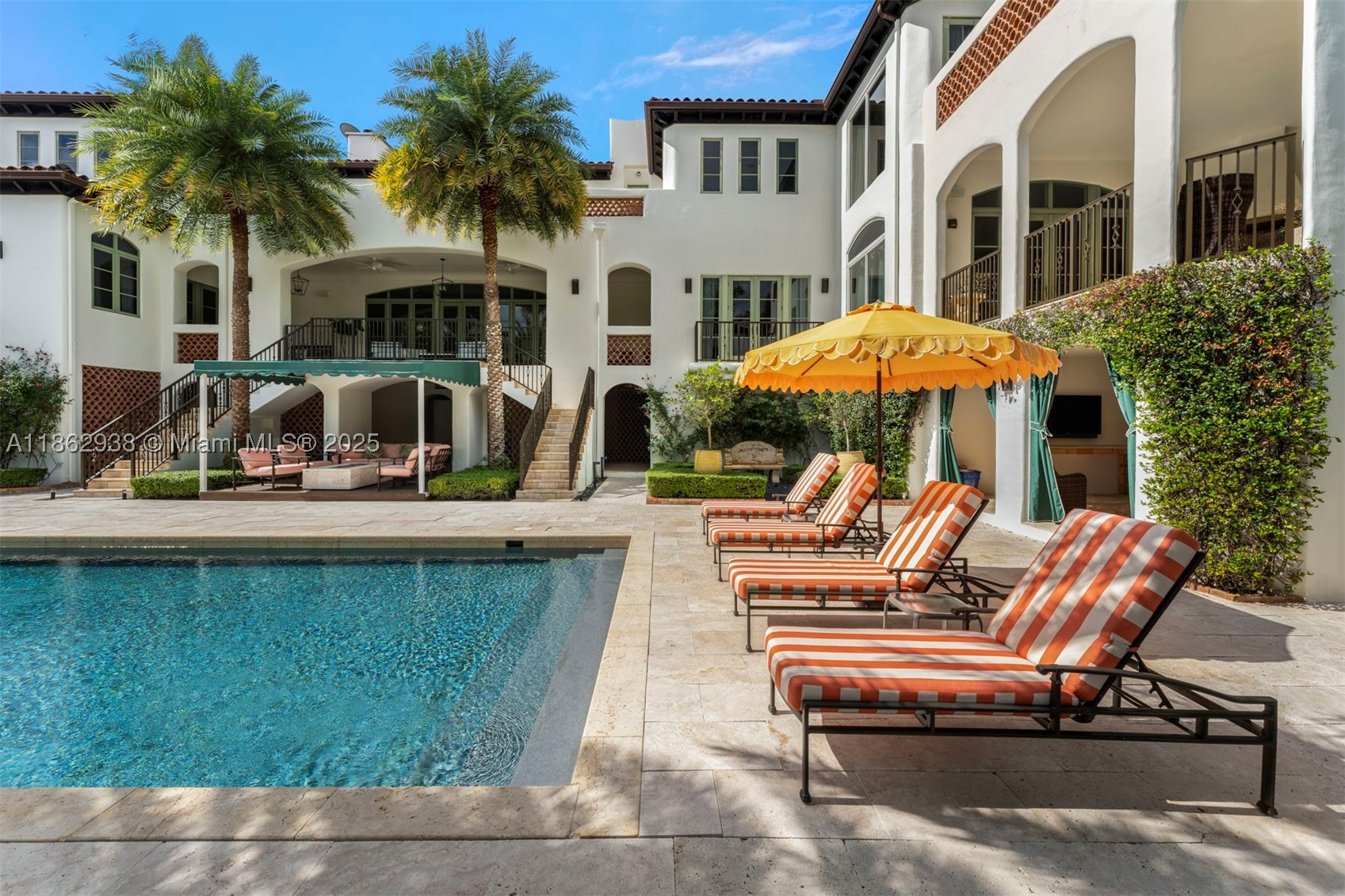3305 S Moorings Way Miami, FL 33133