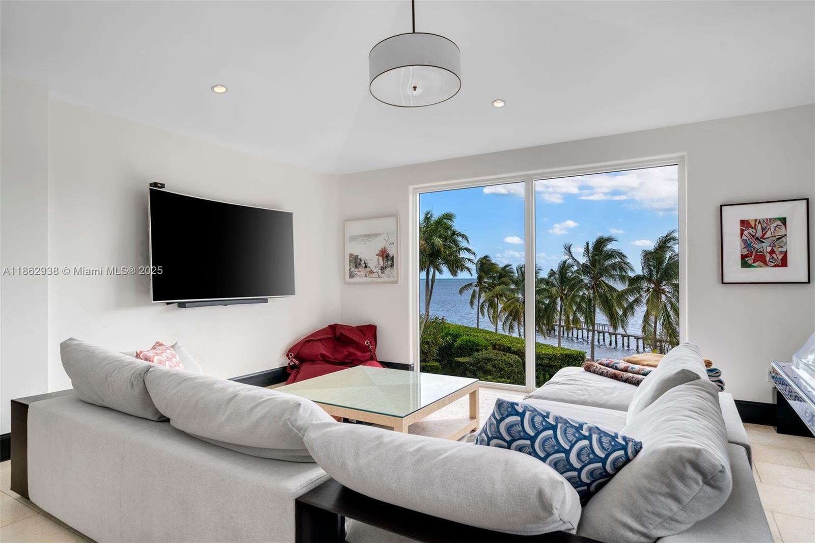 3305 S Moorings Way Miami, FL 33133 3305 S Moorings Way Miami, FL 33133