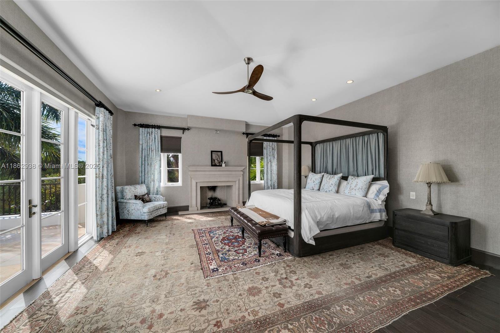 3305 S Moorings Way Miami, FL 33133 3305 S Moorings Way Miami, FL 33133