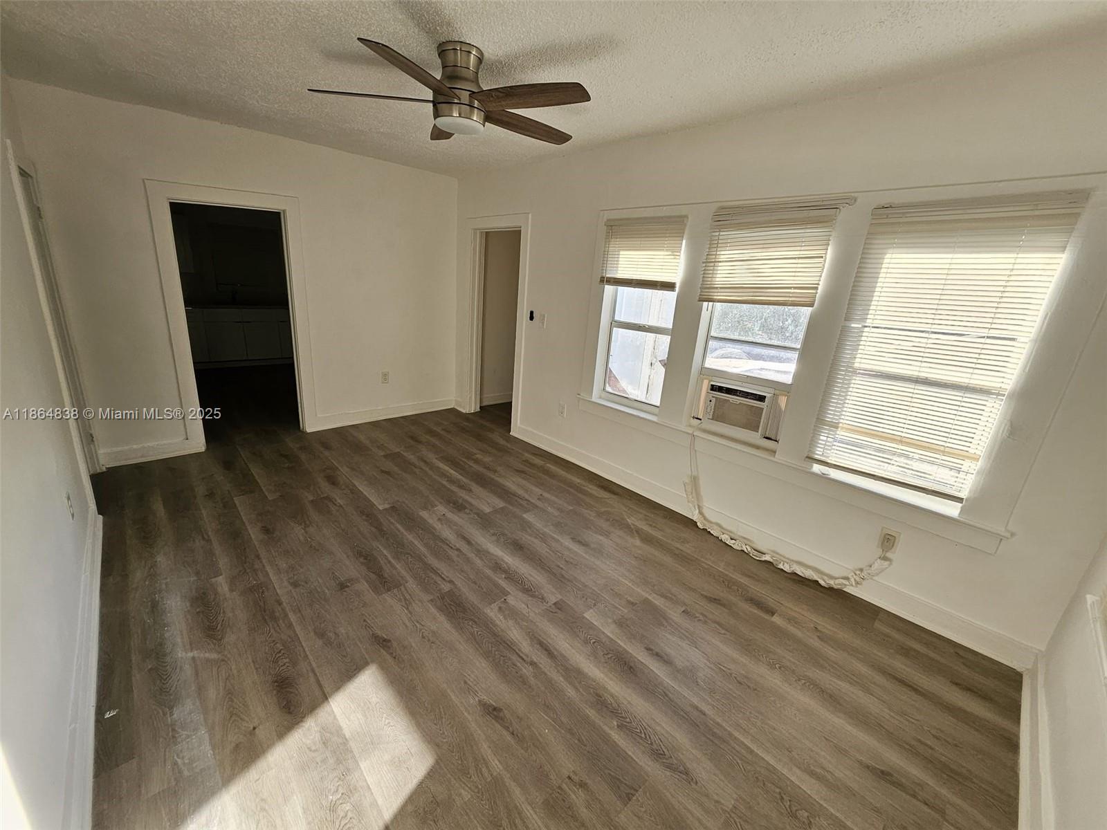 1924 SW 9th St Miami, FL 33135