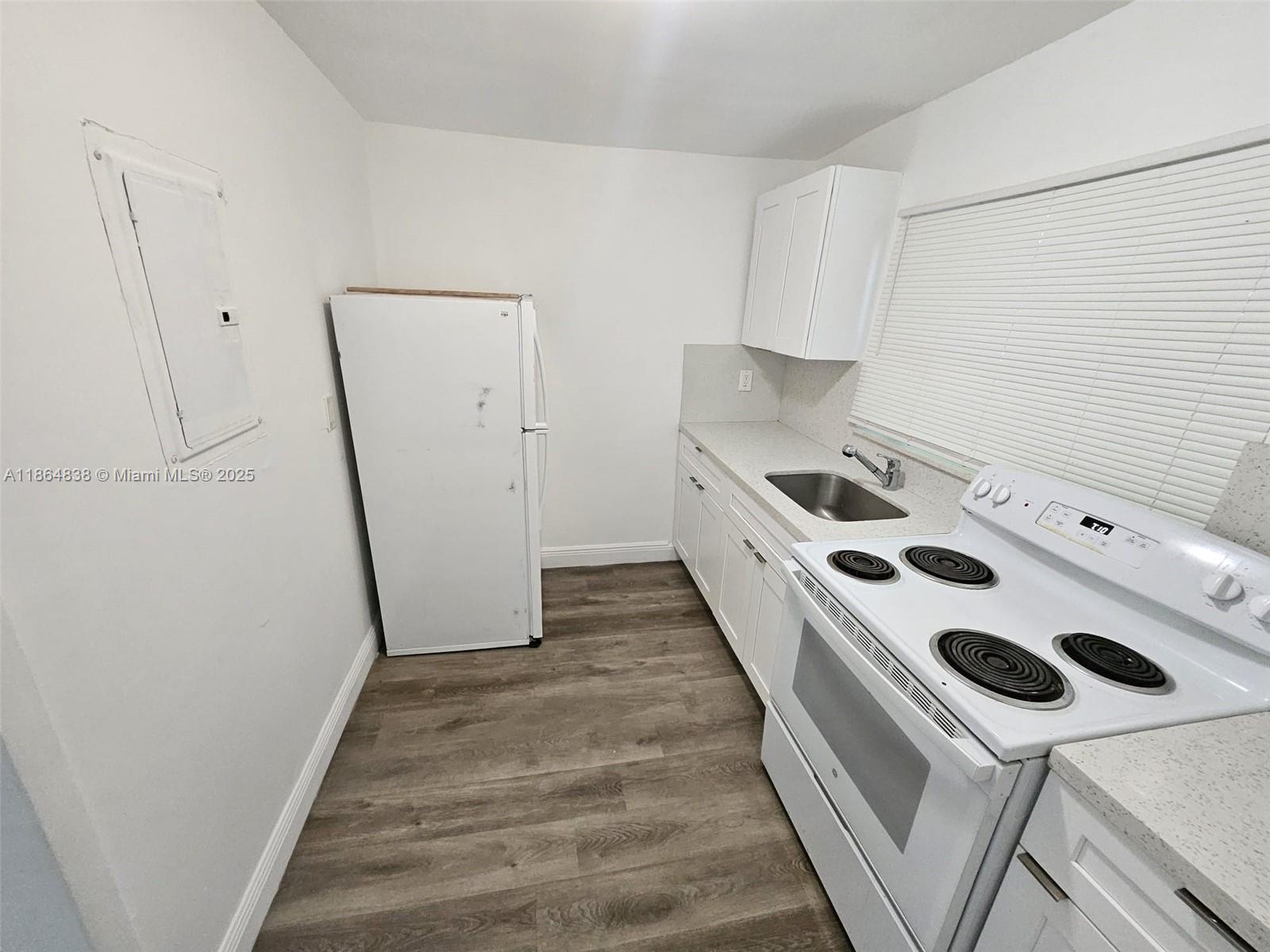 1924 SW 9th St Miami, FL 33135